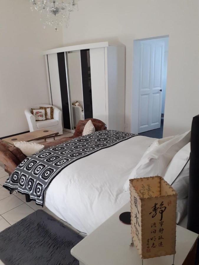Oasis Master Suite Marconne Luaran gambar